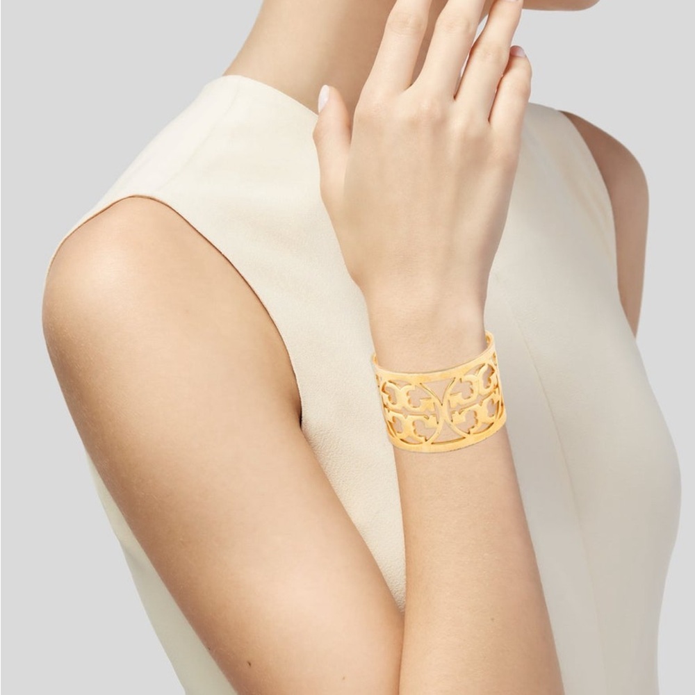 *** Reserved ***
Tory Burch Gold Miller T Logo Cuff Bracelet NWT - Picture 6 of 6